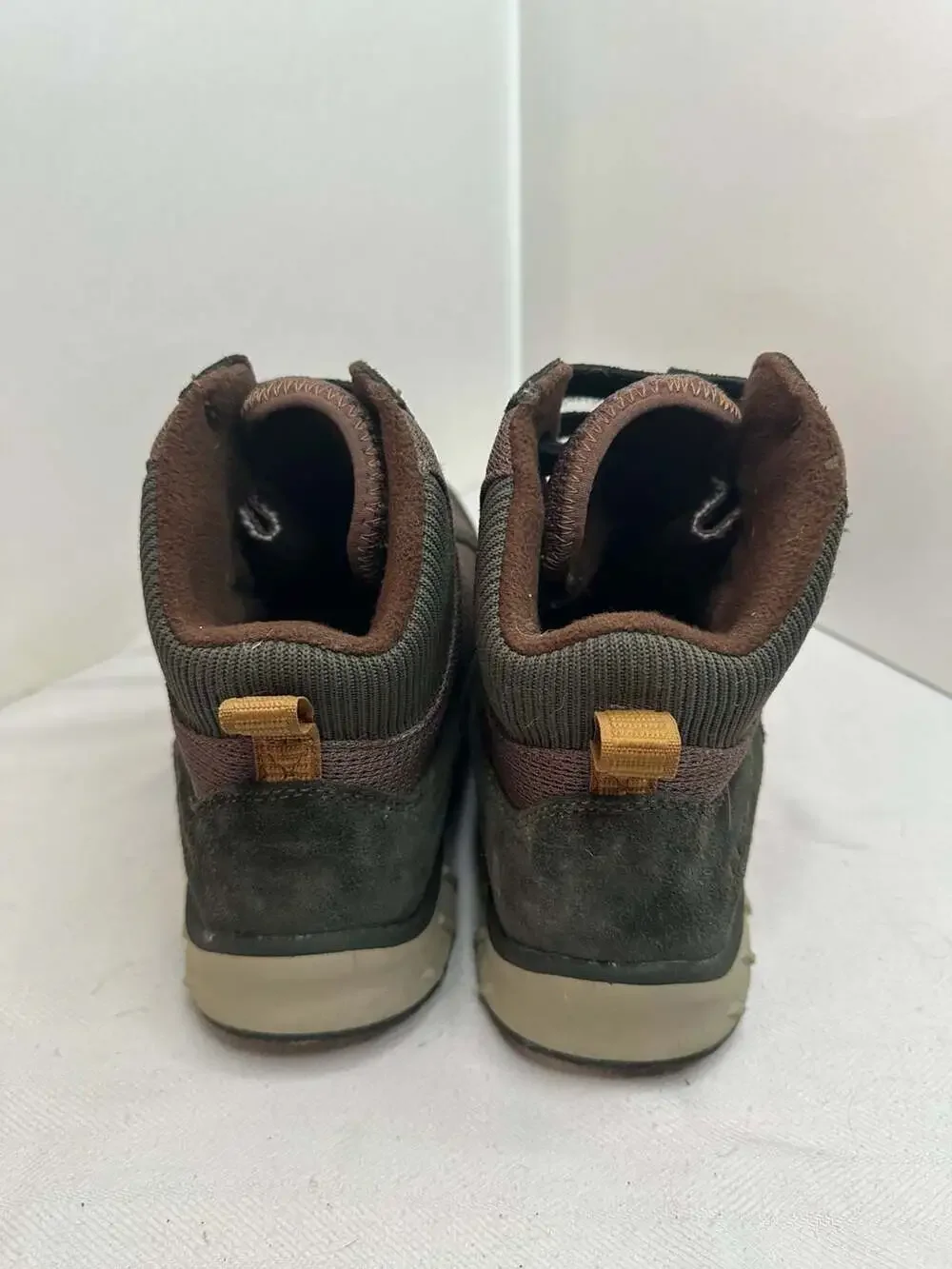 L.L.Bean Men's Snow Sneaker 5 Boots Hook-and-Loop Mid Waterproof Insulated